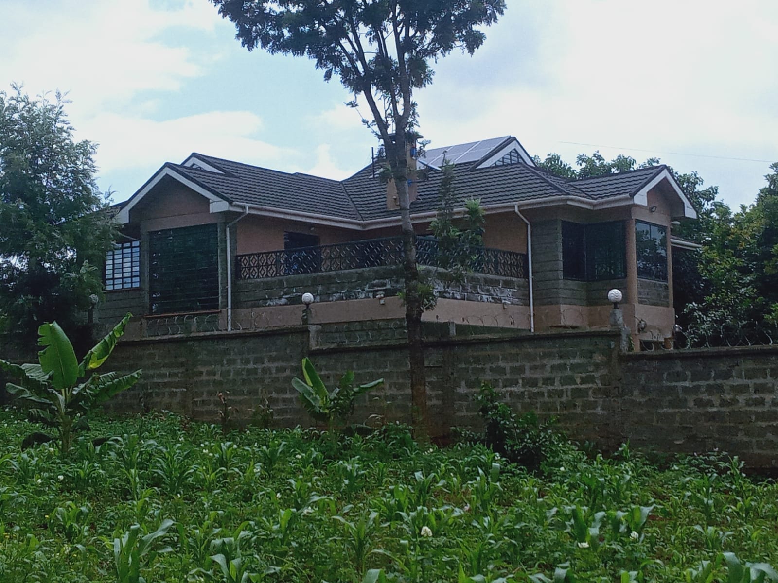 PRIME LAND FOR SALE IN THOGOTO